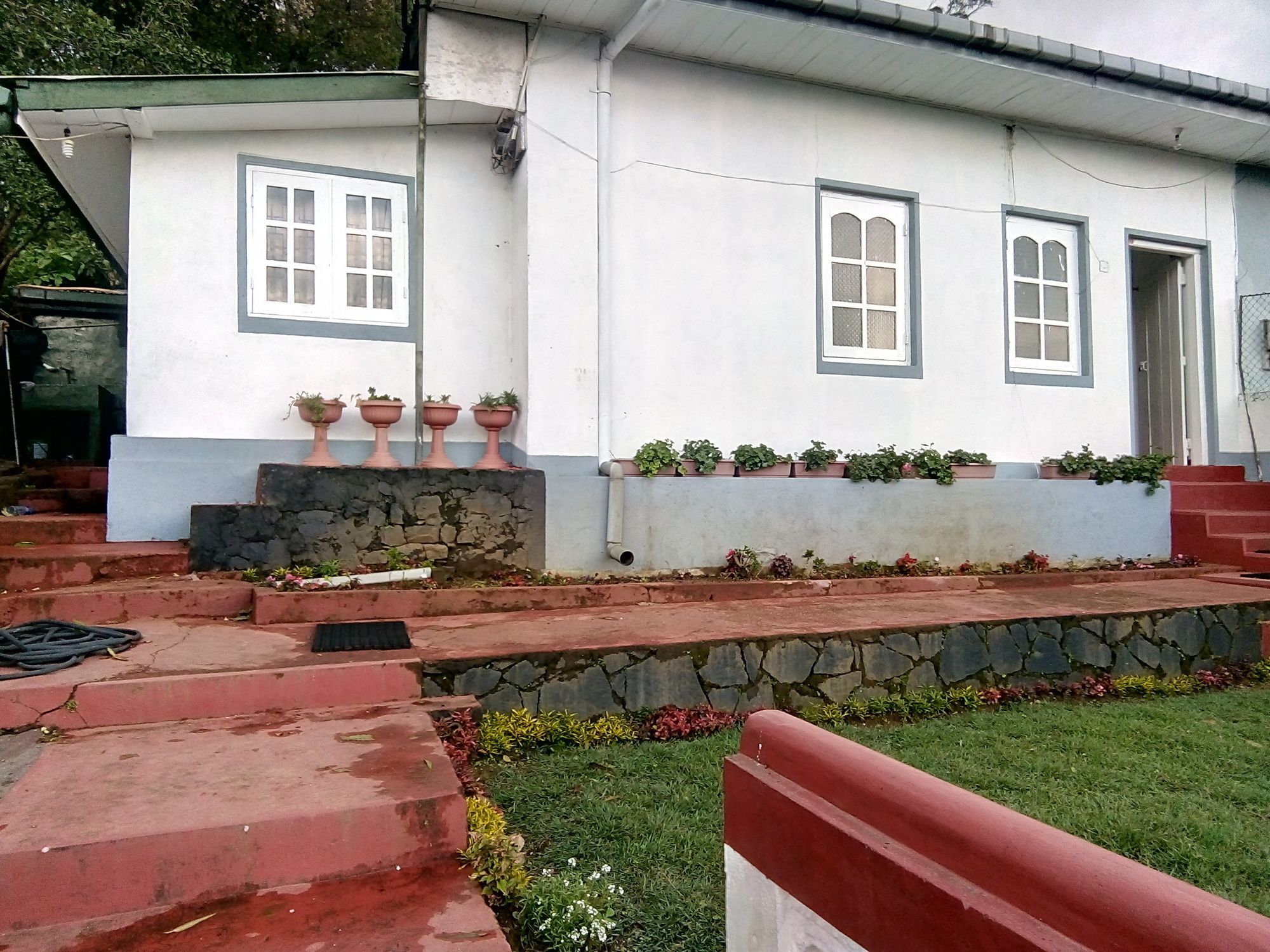 White Cottage Νουβάρα Ελίγια Εξωτερικό φωτογραφία